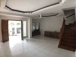 Thomson Garden Estate (D20), Terrace #186497272